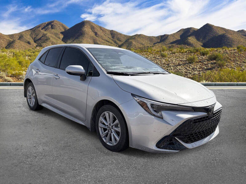 2025 Toyota Corolla Hatchback SE