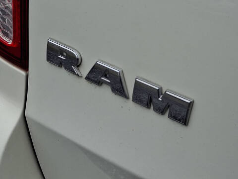 2012 RAM C/V