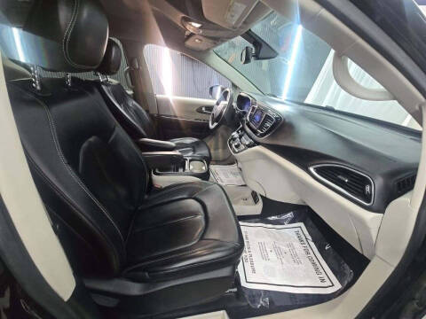 2020 Chrysler Voyager LXi