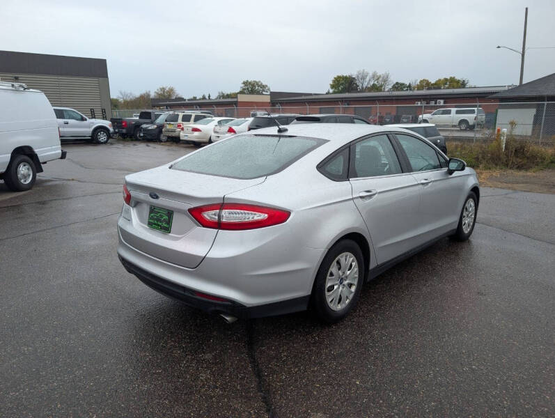 2013 Ford Fusion S