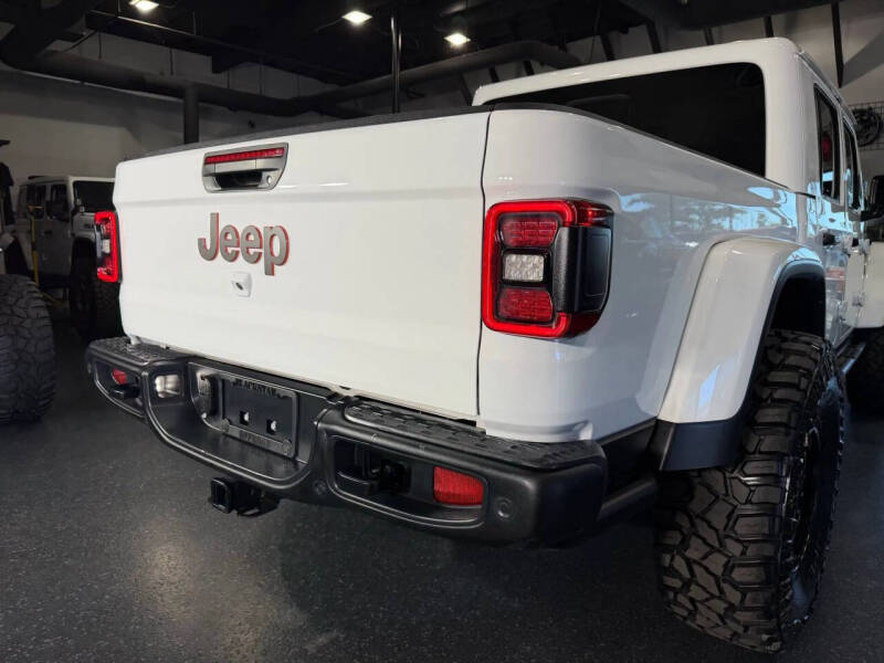 2024 Jeep Gladiator