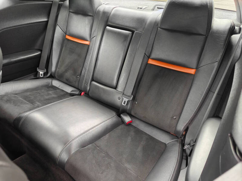 2011 Dodge Challenger SRT8 392