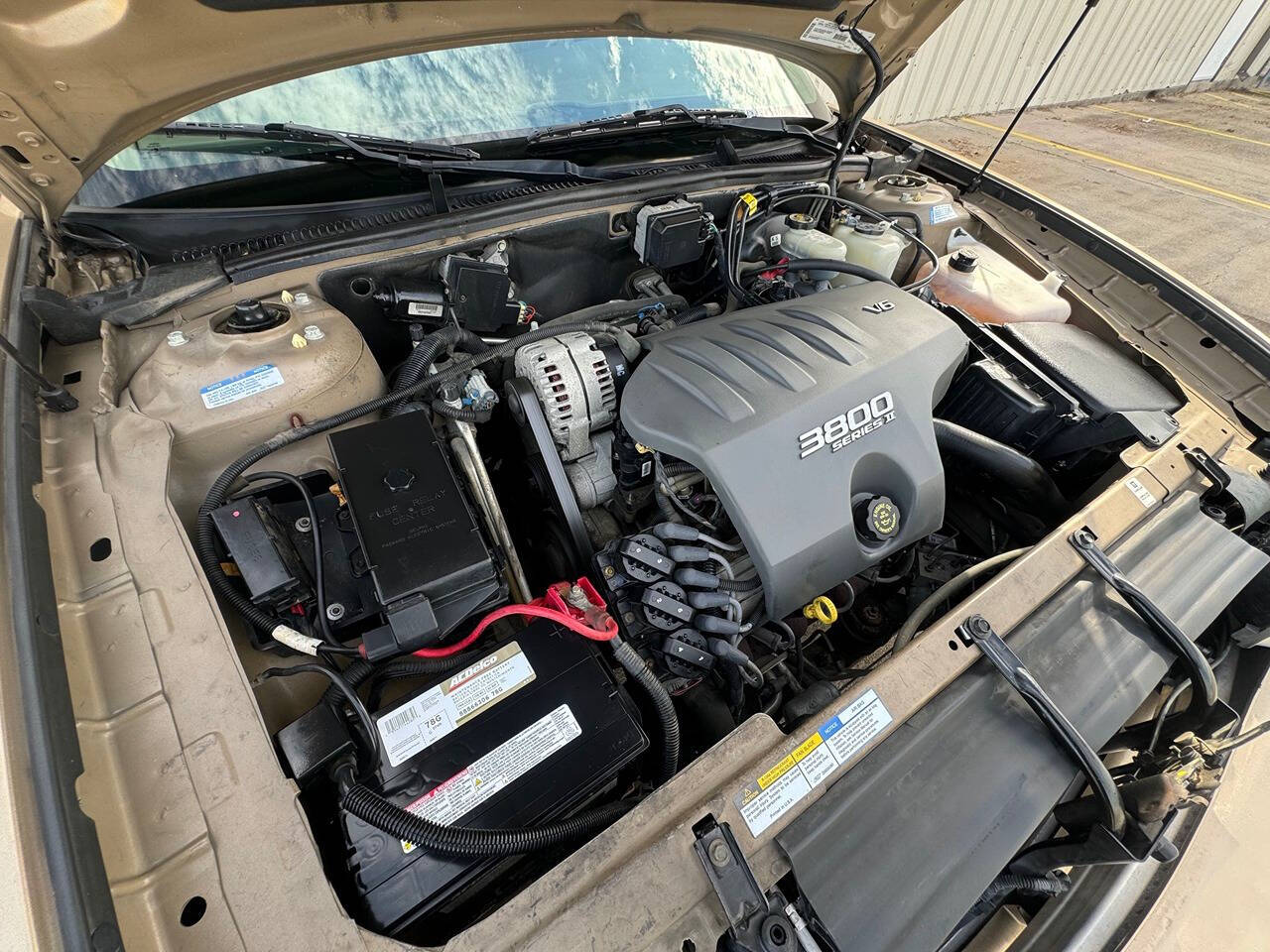 2000 Buick Park Avenue for sale at Carnival Car Company in Victoria, TX