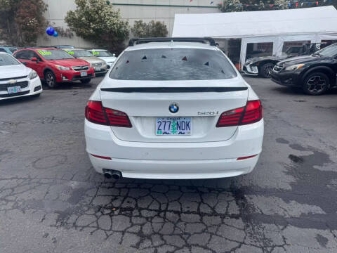 2011 BMW 5 Series 528i
