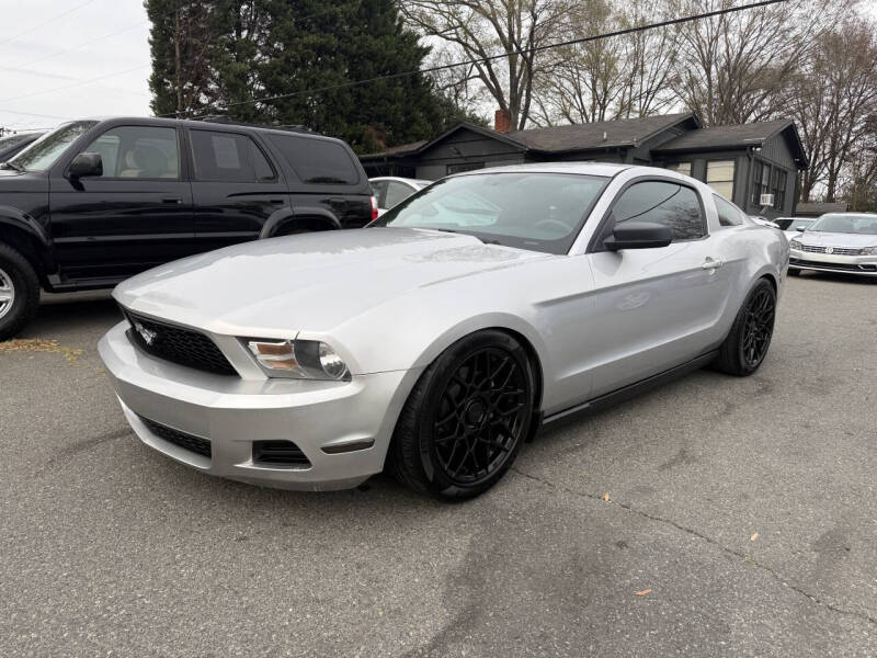 2012 Ford Mustang V6