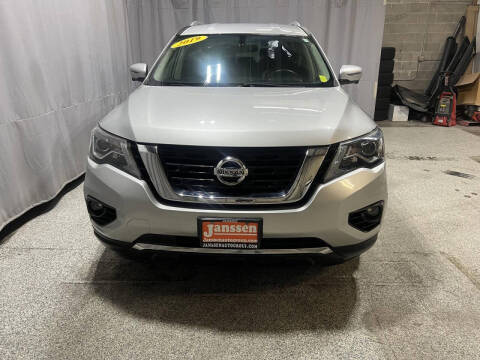 2019 Nissan Pathfinder SL