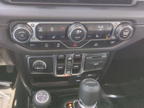 2025 Jeep Gladiator High Tide