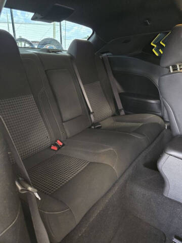 2019 Dodge Challenger SXT