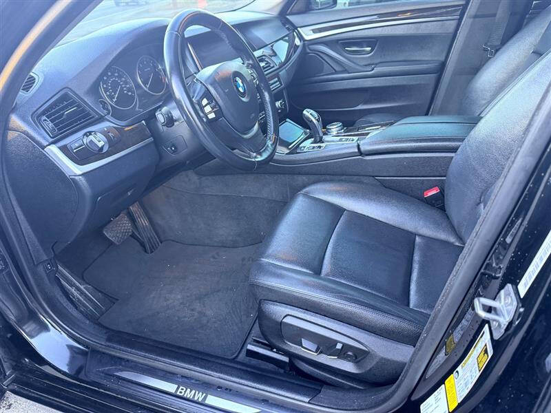 2016 BMW 5 Series 528i