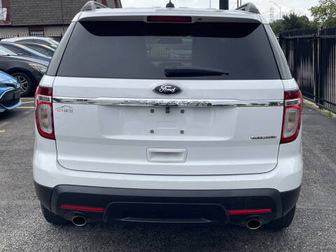 2015 Ford Explorer