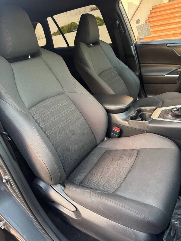 2021 Toyota RAV4 Prime SE