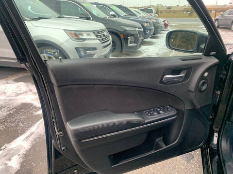 2015 Dodge Charger SXT