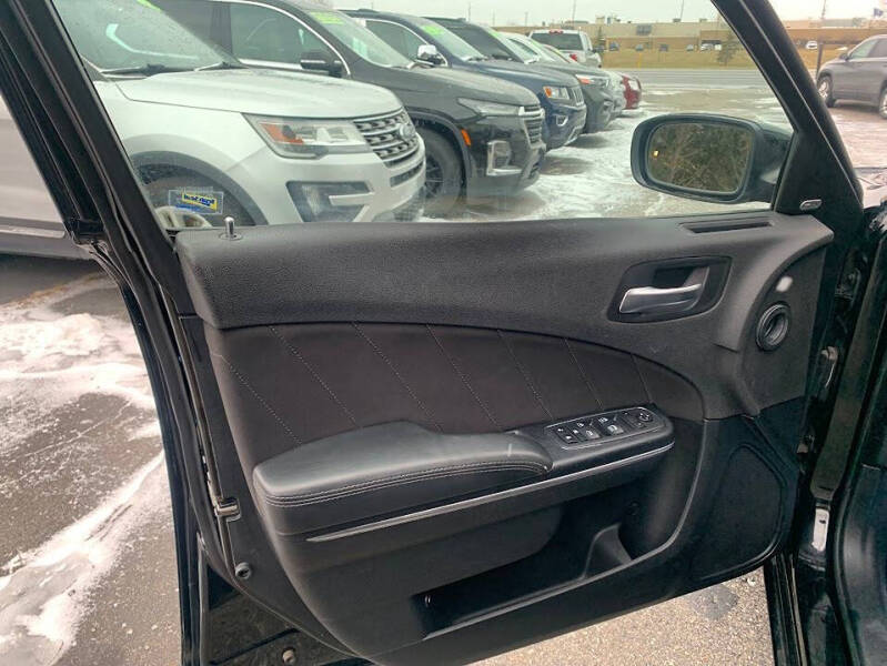 2015 Dodge Charger SXT