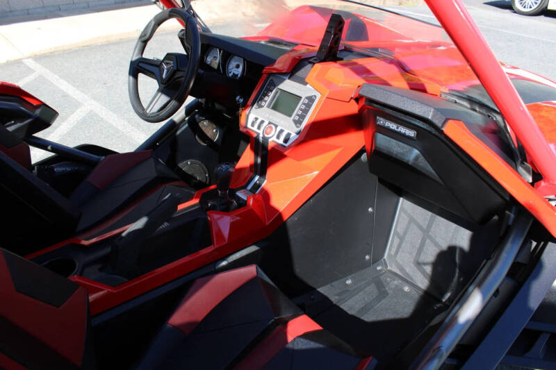 2016 Polaris Slingshot SL