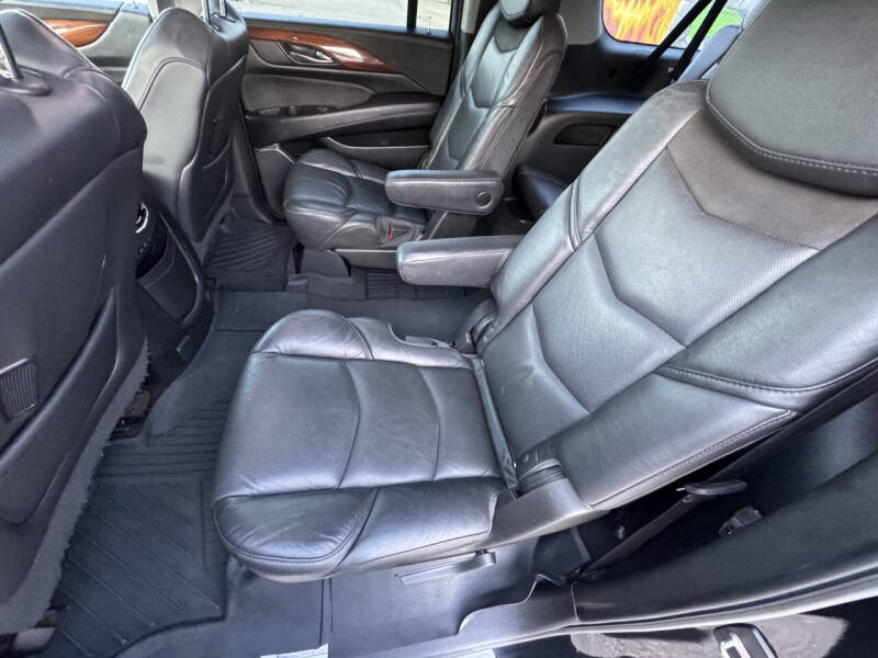 2018 Cadillac Escalade ESV Premium Luxury