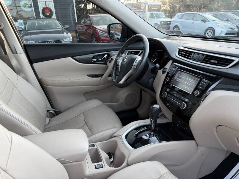 2016 Nissan Rogue SL