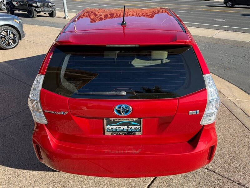 2012 Toyota Prius v Two