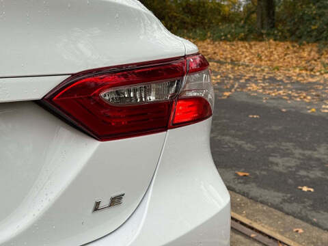 2020 Toyota Camry LE