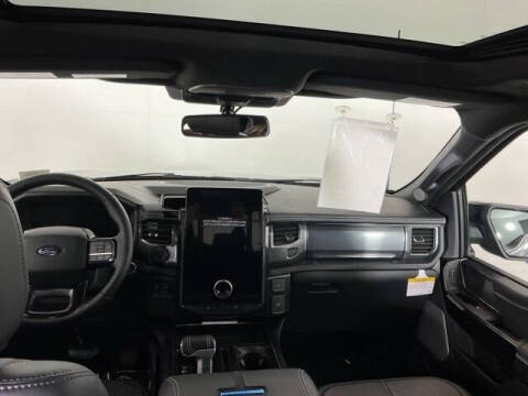 2025 Ford F-150 Lightning Platinum