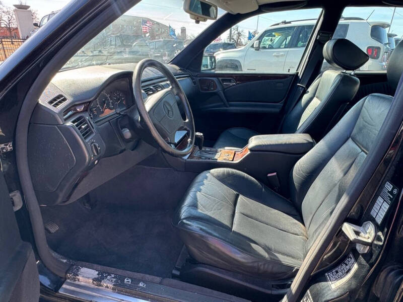 1996 Mercedes-Benz E-Class E 320