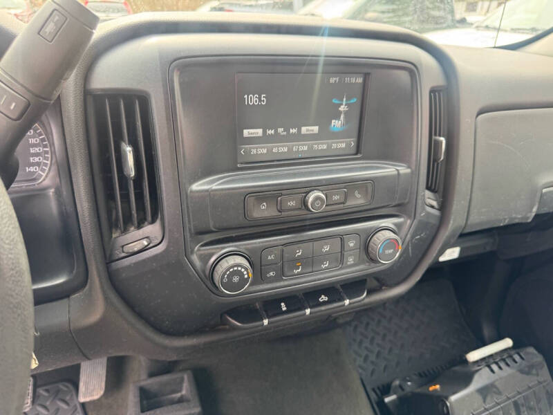 2018 Chevrolet Silverado 1500 Custom