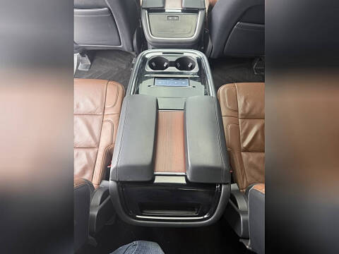 2022 Lincoln Navigator L Reserve