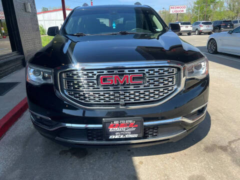 2017 GMC Acadia Denali