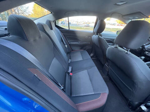 2022 Nissan Versa SR