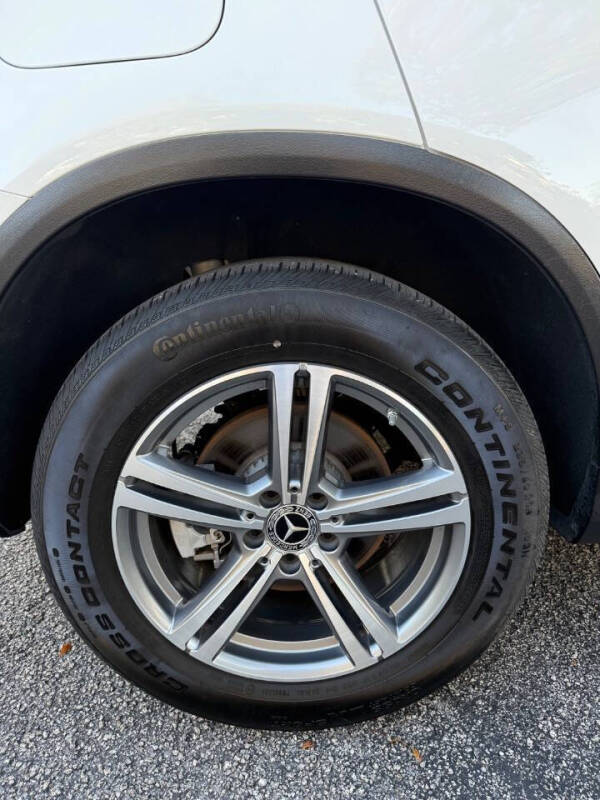 2022 Mercedes-Benz GLC GLC 300