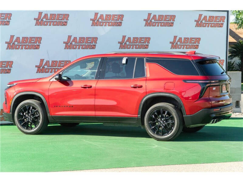 2024 Chevrolet Traverse LT