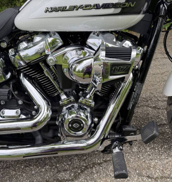 2024 Harley-Davidson FXBR - Breakout