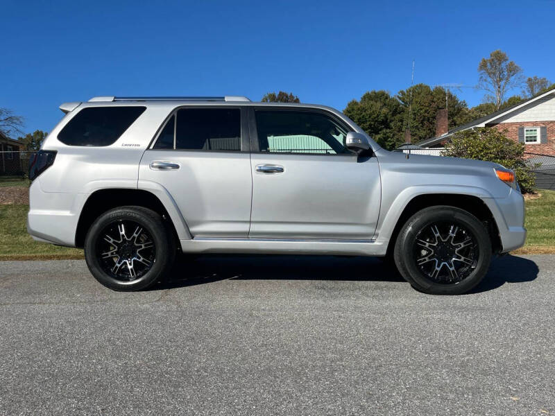 2011 Toyota 4Runner Limited photo 2