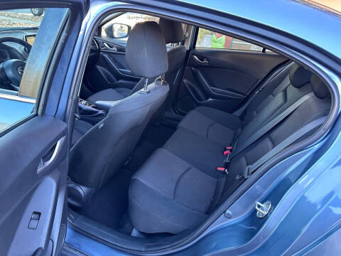 2015 Mazda MAZDA3 i Touring