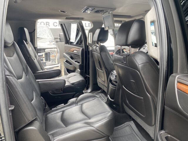 2016 Cadillac Escalade ESV Luxury Collection