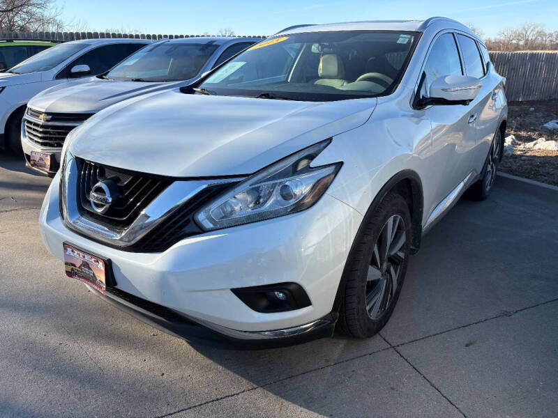 2015 Nissan Murano for sale at Azteca Auto Sales LLC in Des Moines IA