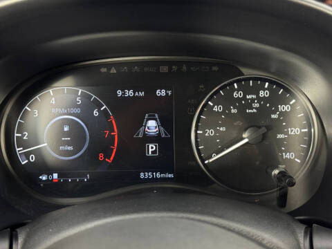 2022 Nissan Kicks SR