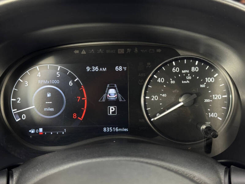 2022 Nissan Kicks SR