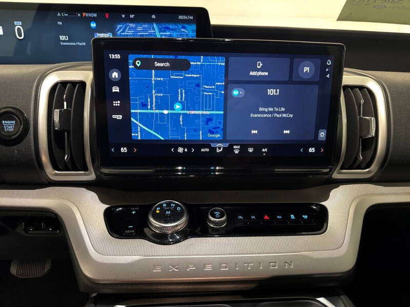 2025 Ford Expedition Active