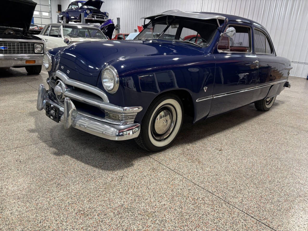1949 Ford Coupe 16