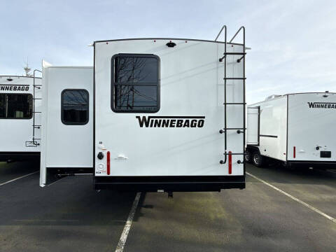 2026 Winnebago Thrive