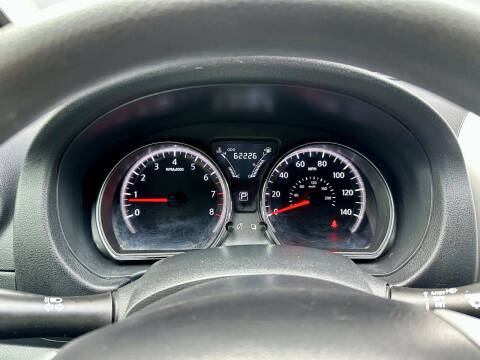 2017 Nissan Versa 1.6 SV