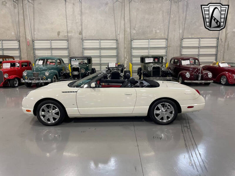 2003 Ford Thunderbird
