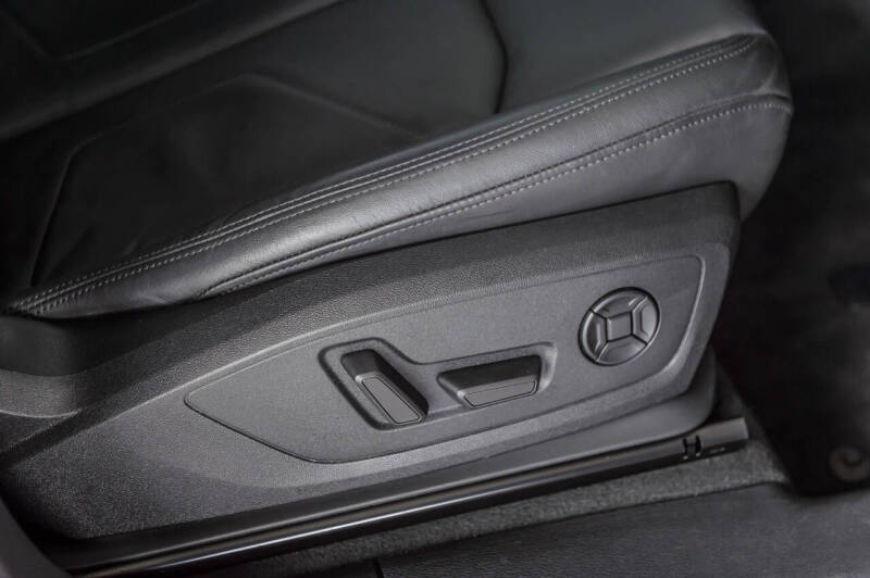 2021 Audi Q3 quattro S line Prem Plus 45 TFSI