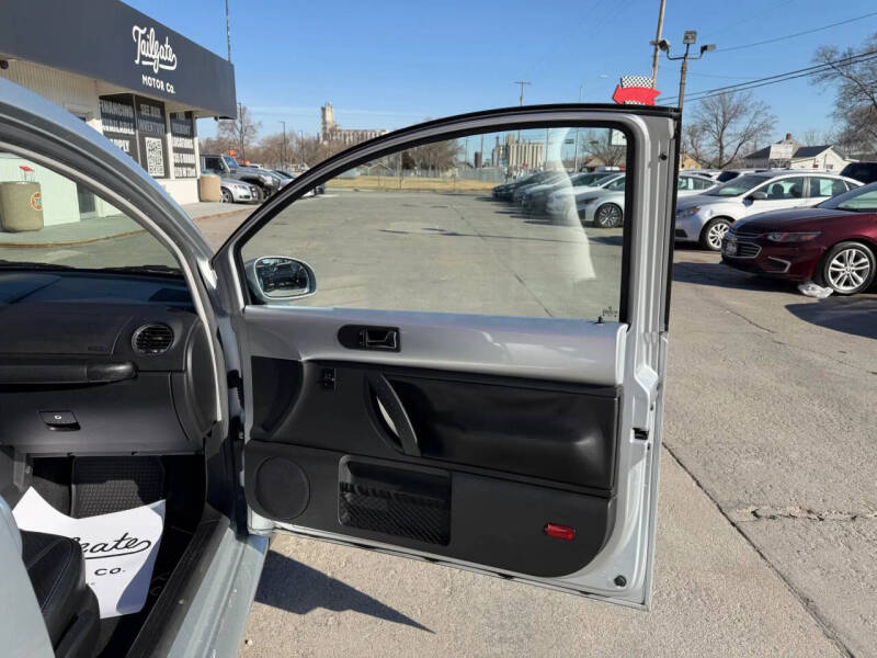 2006 Volkswagen New Beetle 2.5