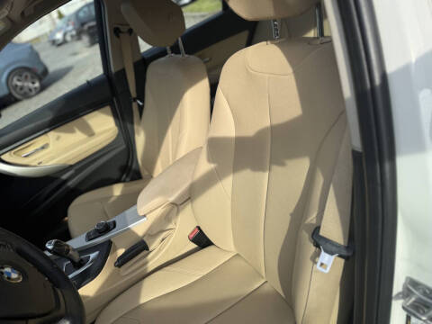 2018 BMW 3 Series 320i xDrive