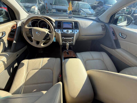 2011 Nissan Murano LE