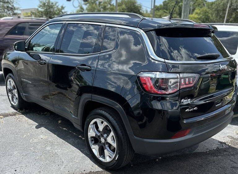 2021 Jeep Compass Limited photo 23