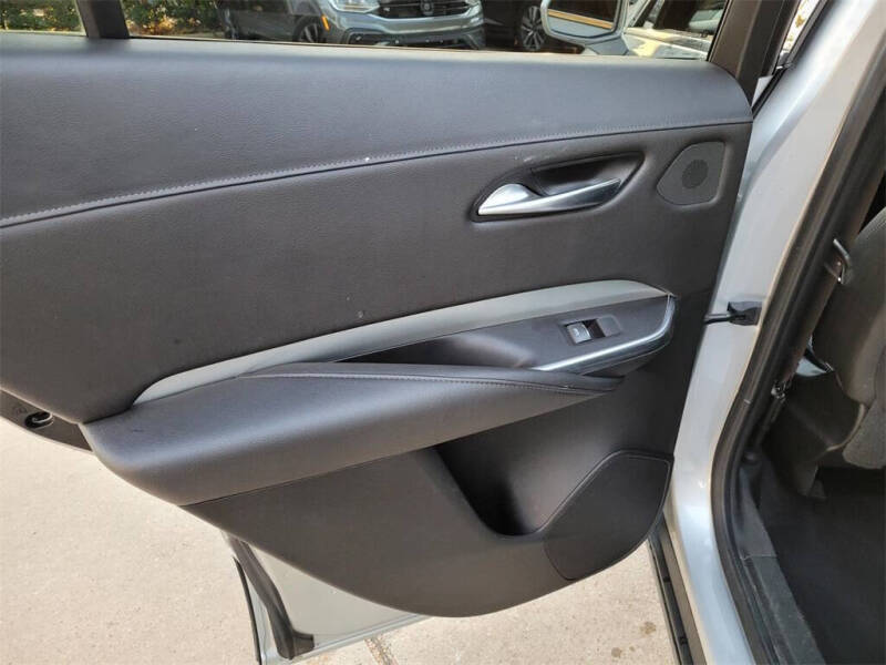 2020 Cadillac XT4 Premium Luxury