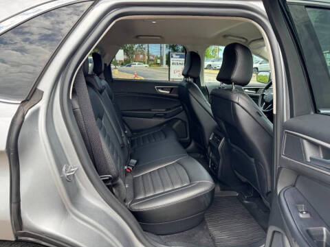 2022 Ford Edge SEL