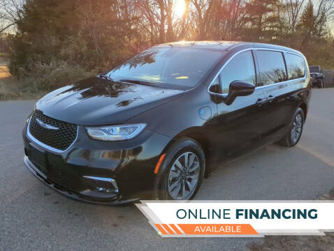2023 Chrysler Pacifica Plug-In Hybrid Touring L